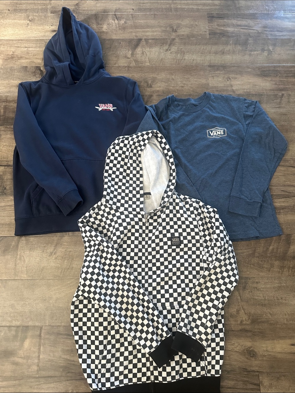Boys Vans Sweatshirt t-shirt Bundle size Medium